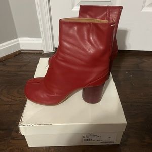 These a size 41 and they will fit a us 10